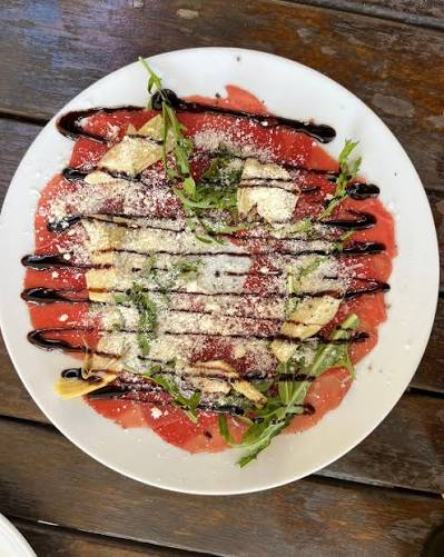 Carpaccio di Fileto con Rucola a Grana